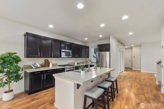 12009 SE 292nd Way, Auburn, WA 98092