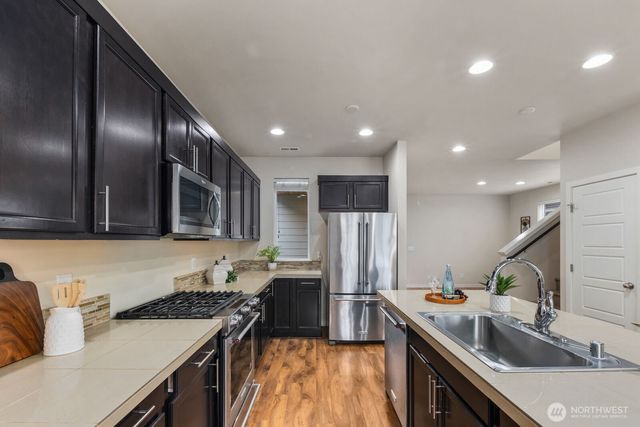 12009 SE 292nd Way, Auburn, WA 98092