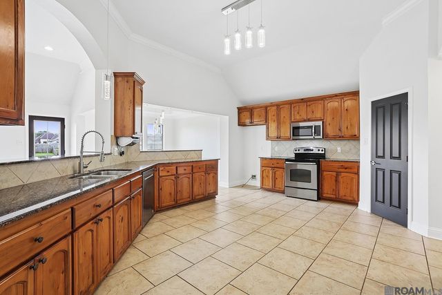 41439 Hearthstone Ave, Prairieville, LA 70769