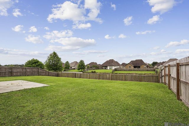 41439 Hearthstone Ave, Prairieville, LA 70769