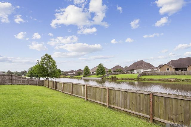 41439 Hearthstone Ave, Prairieville, LA 70769