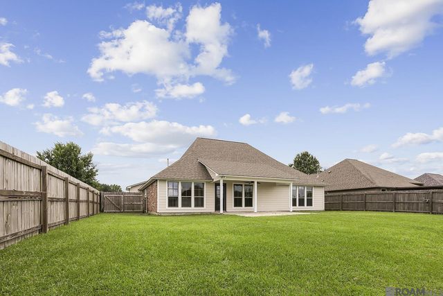 41439 Hearthstone Ave, Prairieville, LA 70769