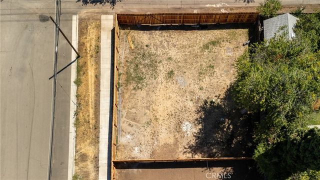 204 W 25th Street, Merced, CA 95340