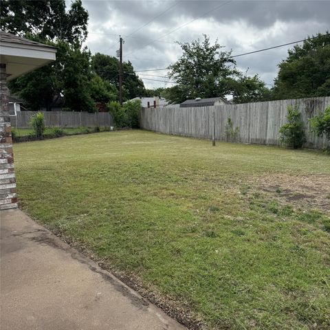 12 States Avenue, Midlothian, TX 76065