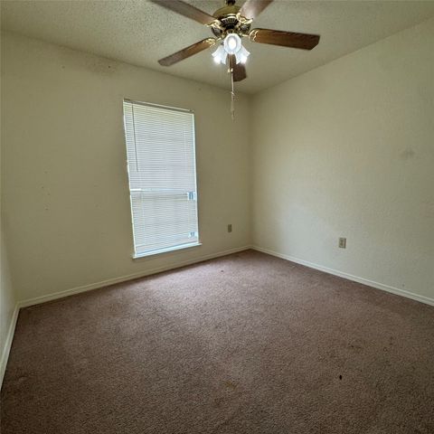 12 States Avenue, Midlothian, TX 76065
