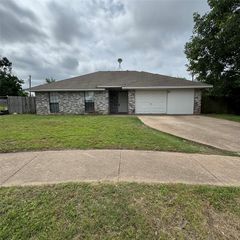 12 States Avenue, Midlothian, TX 76065