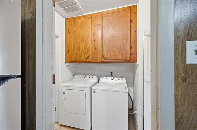 811 NW 1st Street, Moore, OK 73160