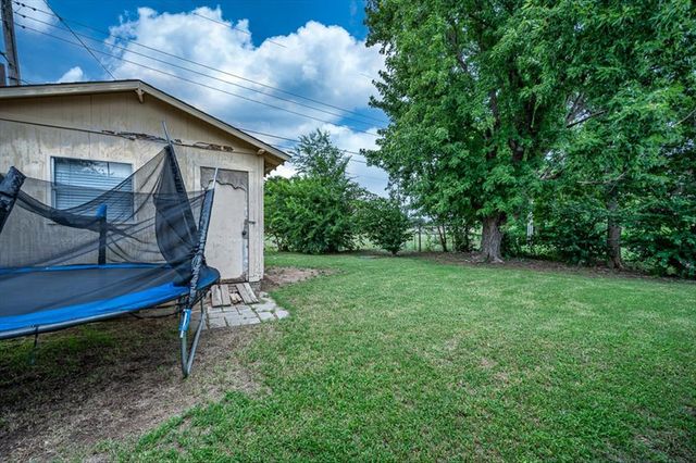 811 NW 1st Street, Moore, OK 73160