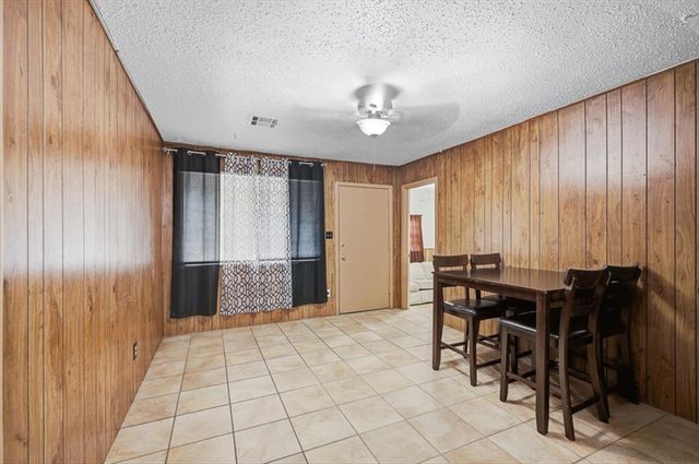 811 NW 1st Street, Moore, OK 73160
