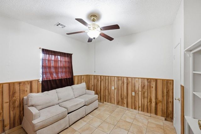 811 NW 1st Street, Moore, OK 73160