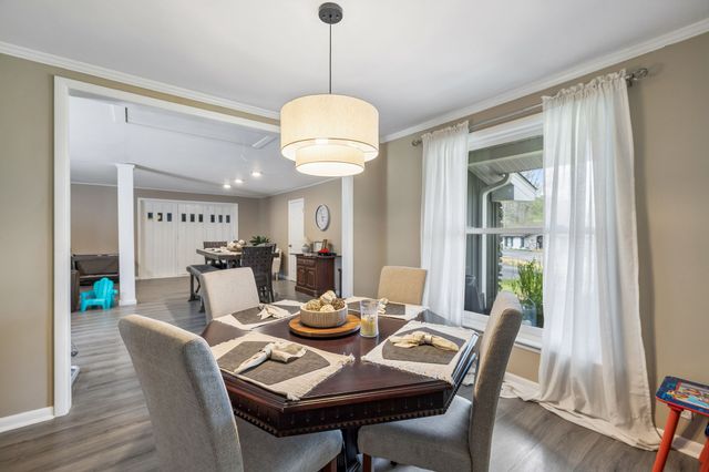 590 Indian Lake Rd, Hendersonville, TN 37075