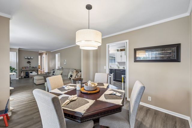 590 Indian Lake Rd, Hendersonville, TN 37075