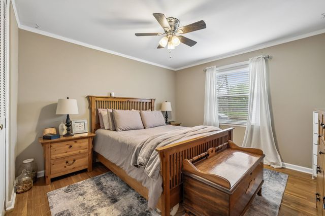 590 Indian Lake Rd, Hendersonville, TN 37075