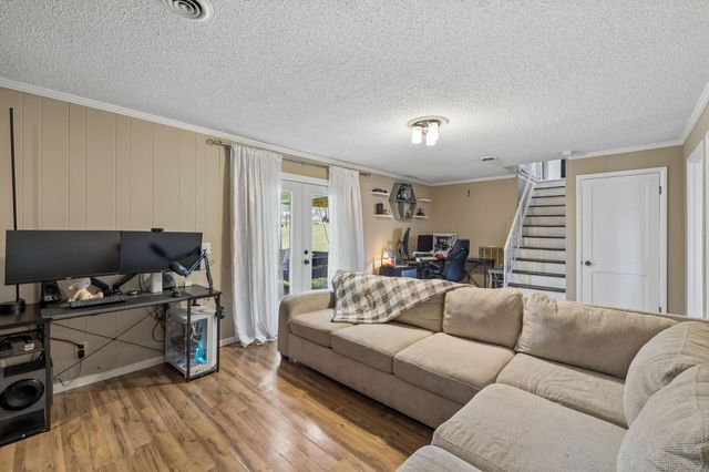 590 Indian Lake Rd, Hendersonville, TN 37075