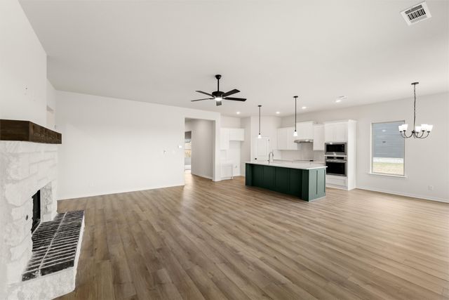 125 Snowy Owl Trail, New Fairview, TX 76078