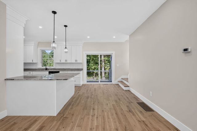 11 Lorenzo Street, Worcester, MA 01604