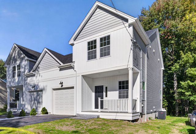 11 Lorenzo Street, Worcester, MA 01604
