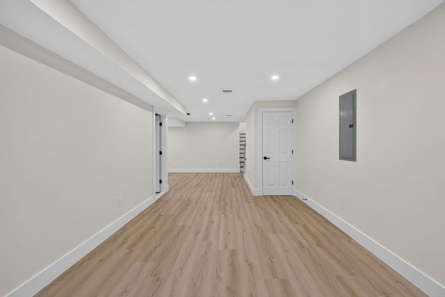 11 Lorenzo Street, Worcester, MA 01604