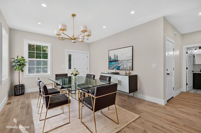 11 Lorenzo Street, Worcester, MA 01604