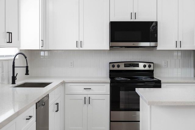 9725 Kerr Street A, Houston, TX 77029