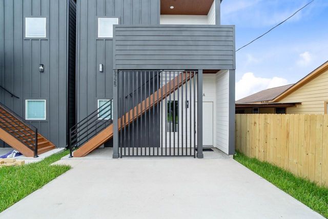 9725 Kerr Street A, Houston, TX 77029