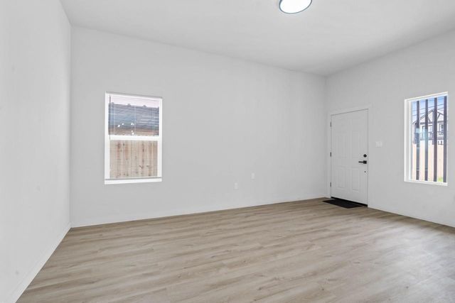 9725 Kerr Street A, Houston, TX 77029