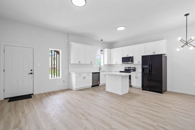 9725 Kerr Street A, Houston, TX 77029