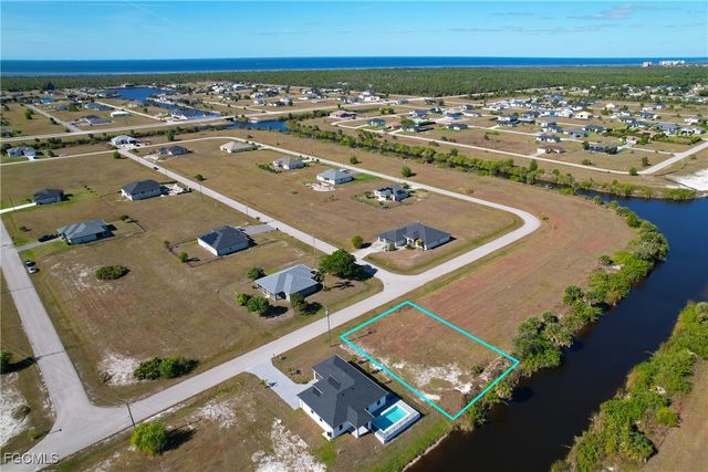 3825 NW 38th AVE, Cape Coral, FL 33993