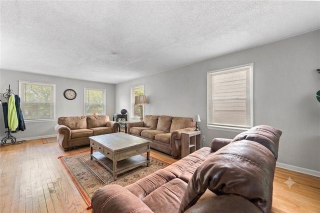 4645 Benton Boulevard, Kansas City, MO 64130