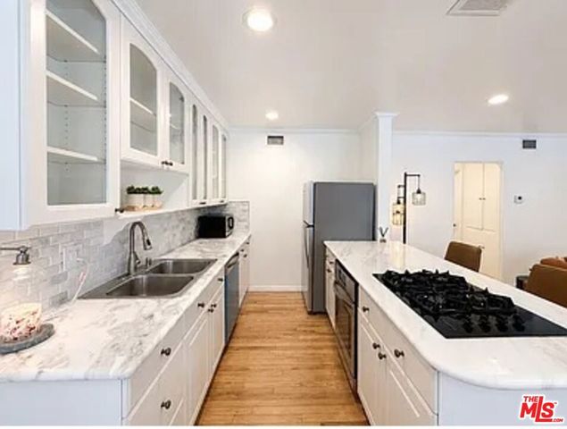 834 Lincoln Boulevard 2, Santa Monica, CA 90403