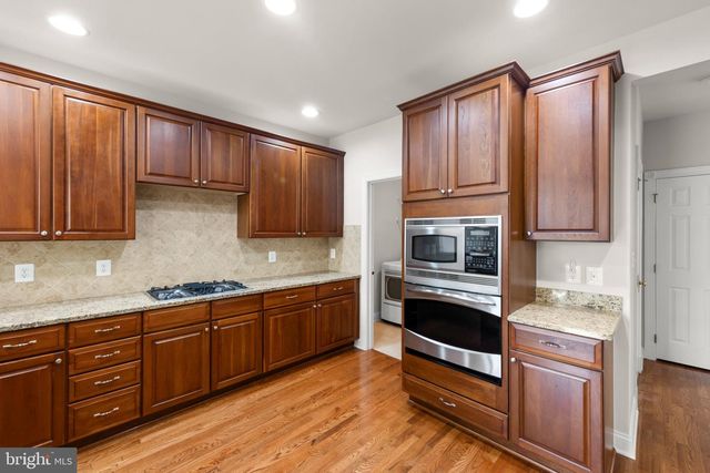 42956 CHANCERY TER, Ashburn, VA 20148