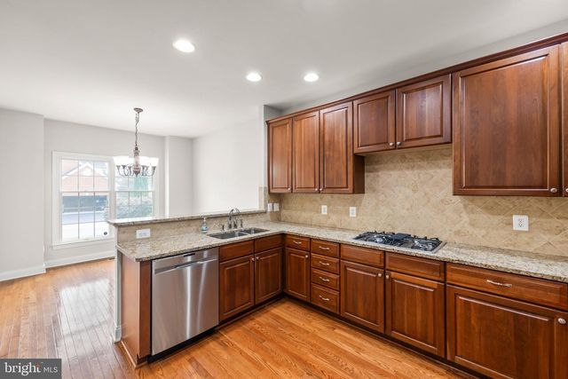 42956 CHANCERY TER, Ashburn, VA 20148