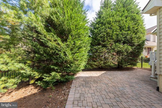 42956 CHANCERY TER, Ashburn, VA 20148