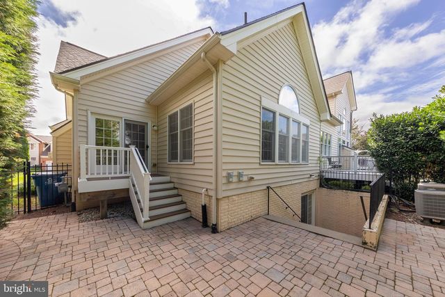 42956 CHANCERY TER, Ashburn, VA 20148