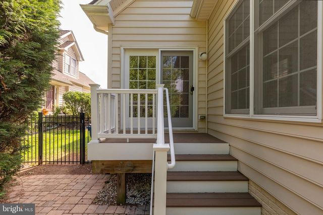 42956 CHANCERY TER, Ashburn, VA 20148