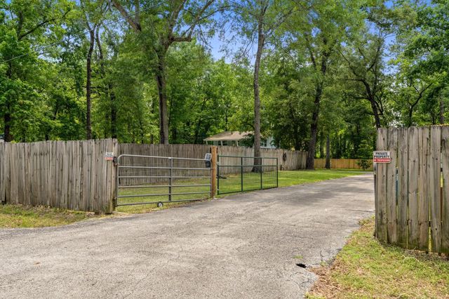 14758 Kirbee Road, Conroe, TX 77302