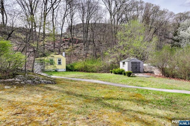 102 Greenwood Avenue, Wanaque, NJ 07420