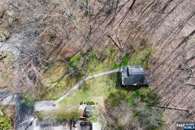 102 Greenwood Avenue, Wanaque, NJ 07420