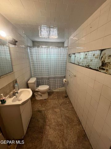 230 LOCUST Street, El Paso, TX 79905