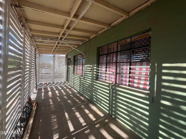 230 LOCUST Street, El Paso, TX 79905