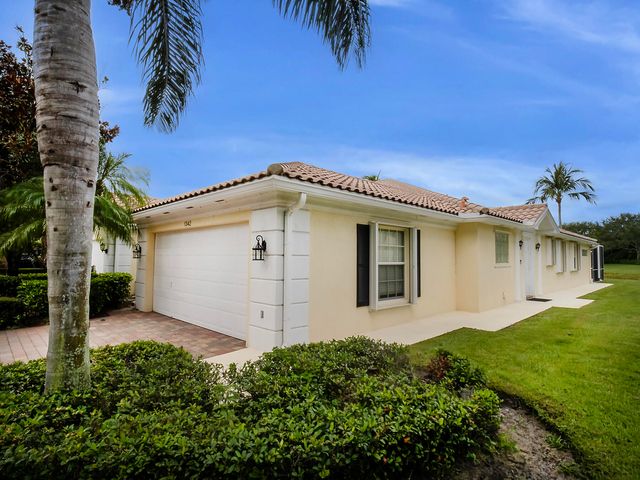 1342 St Lawrence Drive, Palm Beach Gardens, FL 33410