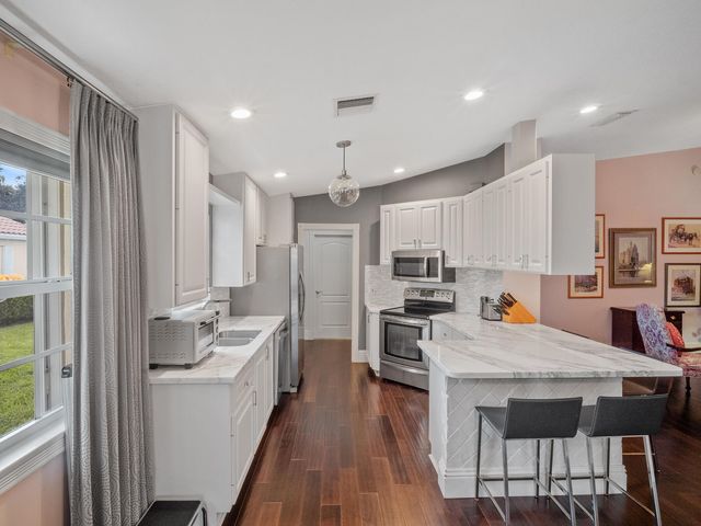 1342 St Lawrence Drive, Palm Beach Gardens, FL 33410