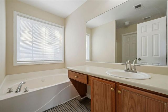 792 Russell Drive, Riverdale, GA 30296