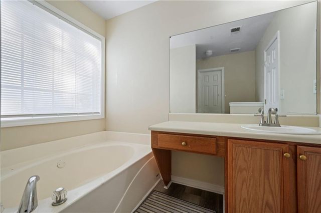 792 Russell Drive, Riverdale, GA 30296