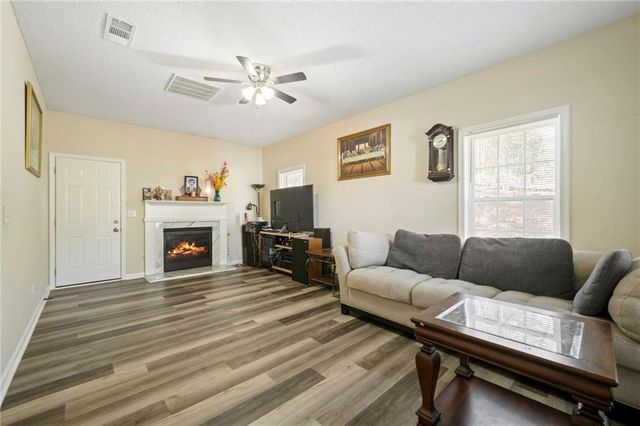 792 Russell Drive, Riverdale, GA 30296