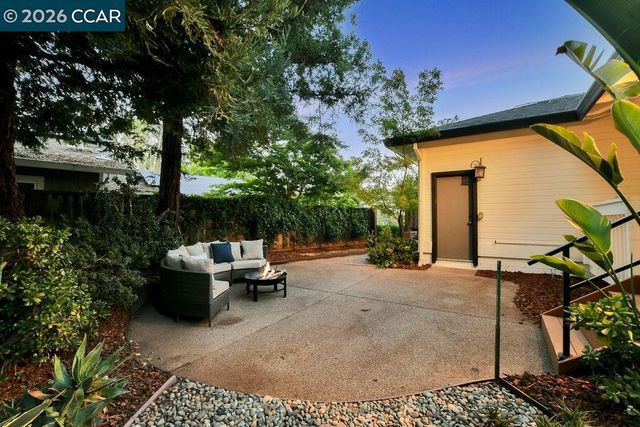 403 Midway Place, Martinez, CA 94553