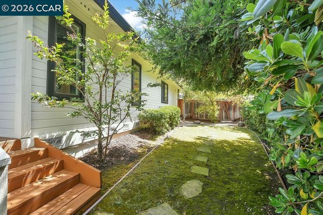 403 Midway Place, Martinez, CA 94553