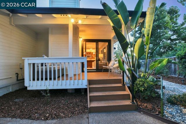 403 Midway Place, Martinez, CA 94553