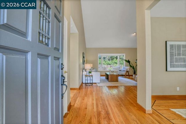 403 Midway Place, Martinez, CA 94553