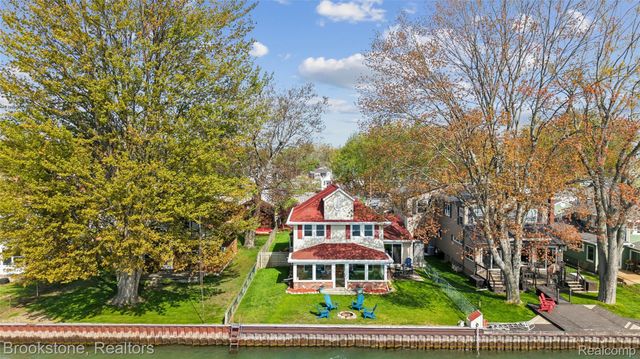 2230 Elm Street, Algonac, MI 48001